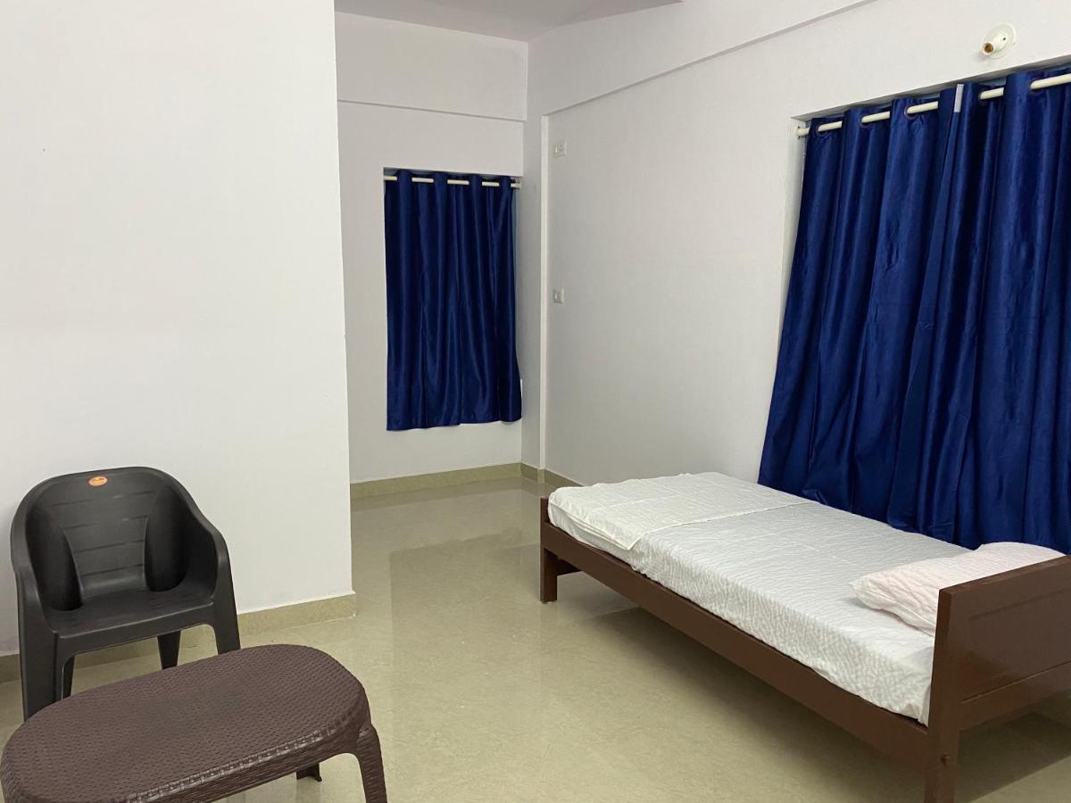 Erumely Central Homes Mundakayam Ngoại thất bức ảnh