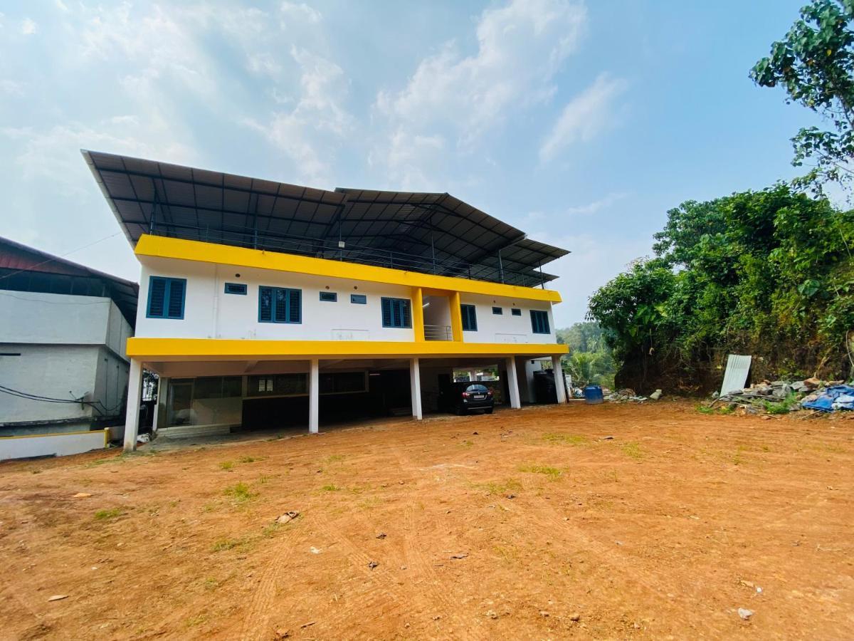 Erumely Central Homes Mundakayam Ngoại thất bức ảnh